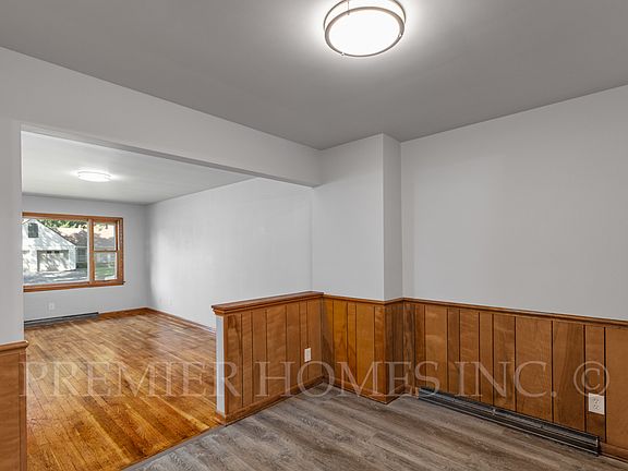 5th image of 1014 Saxon Ave