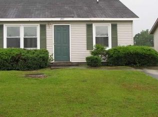 209 Appaloosa Dr, Jacksonville, NC 28540