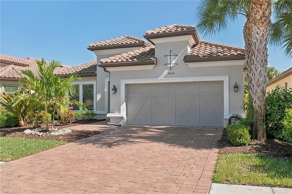 3 bed, 3.0 bath, 2275 sqft, $18,000 — Photo 3
