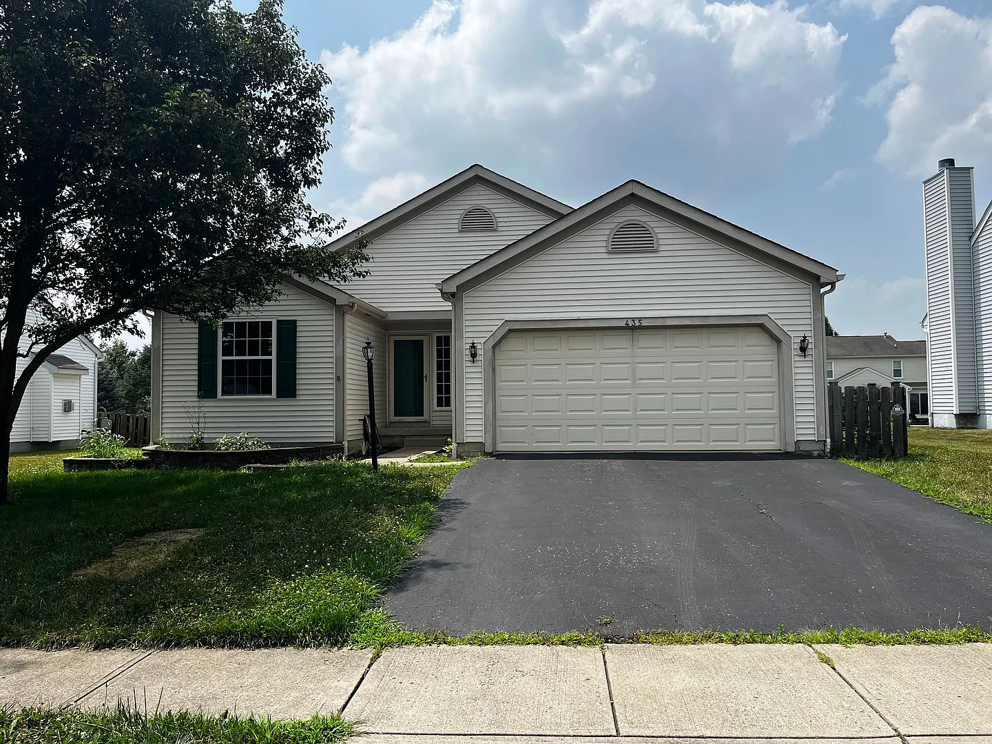 3 bedroom, 2 bathroom single story home in Pickerington — Photo 1