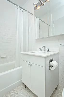 Rented by Douglas Elliman | media 26