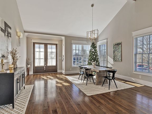 4th image of 334 Fairway Dr #104