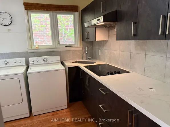256 Patricia Ave, Toronto, ON M2M 1J8