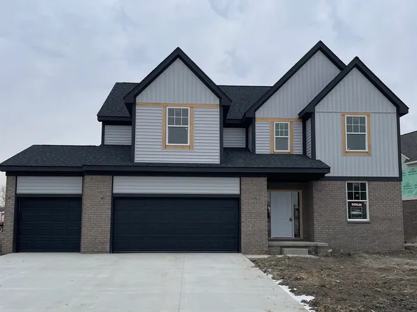 28331 Nadia Ln, Chesterfield, MI 48047
