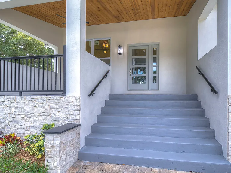 6417 River Rd — Photo 3