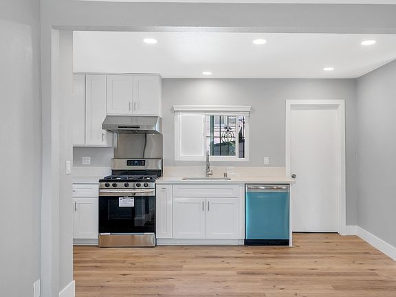 4th image of 3839 W Avenue 43