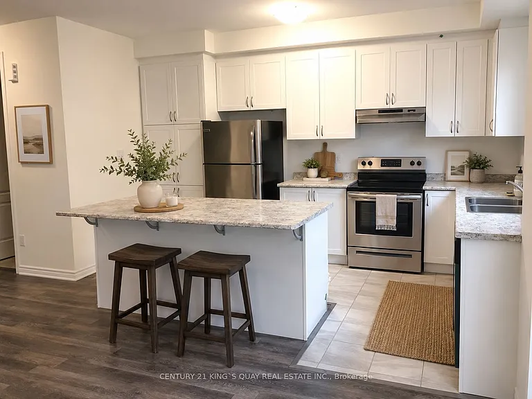 64 Cornell Centre Blvd — Photo 2