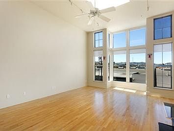 3rd image of 999 16th St APT 20