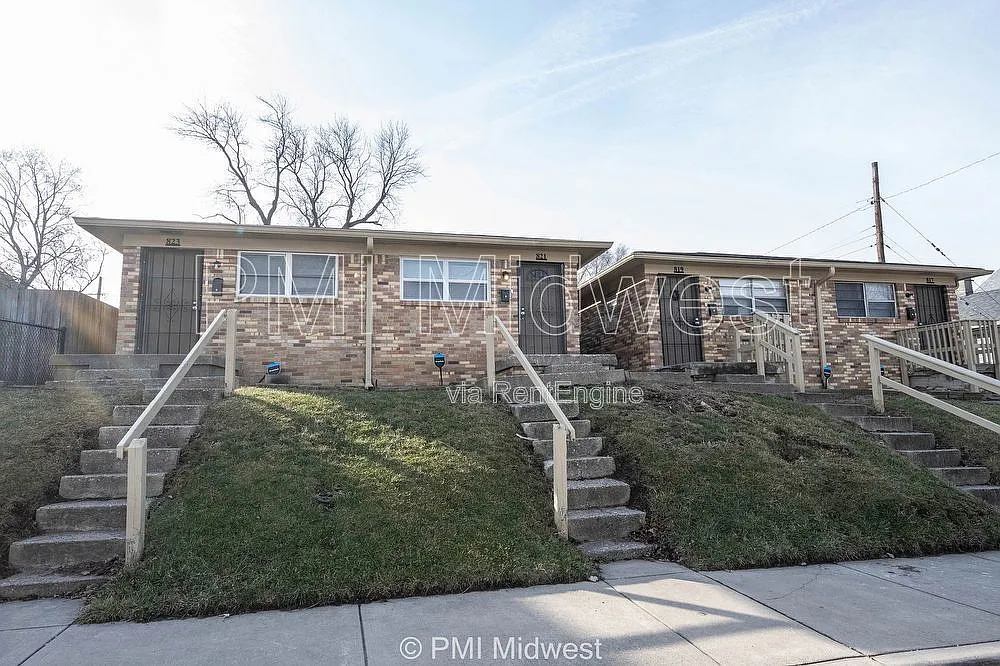821 Iowa St photo 1