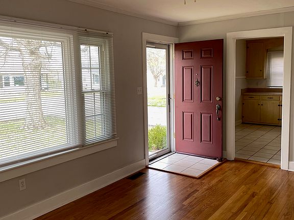 4th image of 1282 Cabell Dr