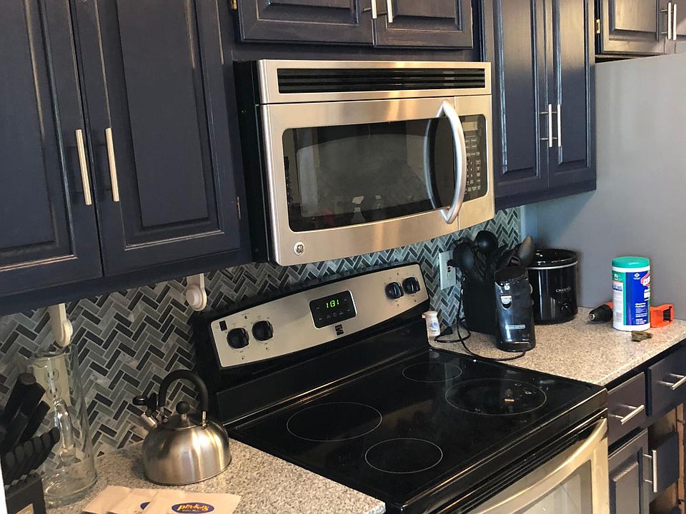 1st image of 337 Fairhavens Dr