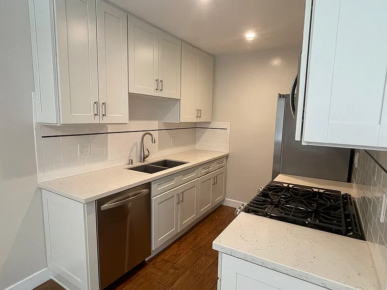 3832 College Ave #2 — Photo 5