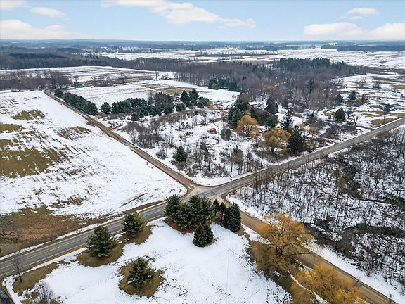 5th image of 5998 N Bailey Rd