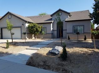 2698 Atchison Ave, Sanger, CA 93657