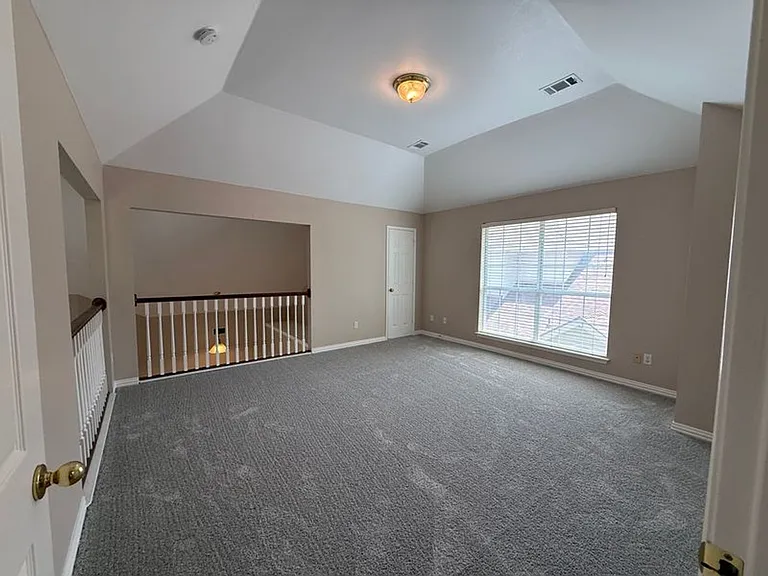 2321 Flanders Ln — Photo 10