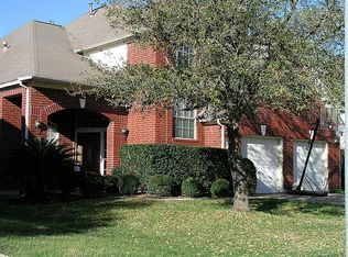 15618 Edgemere Ct, Sugar Land, TX 77498