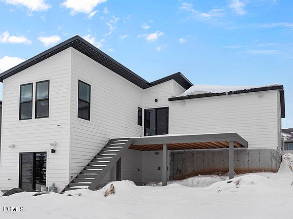 5th image of 2670 Piper Way