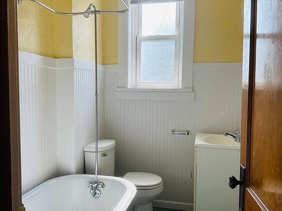2nd image of 4917 Bonita Ave #1
