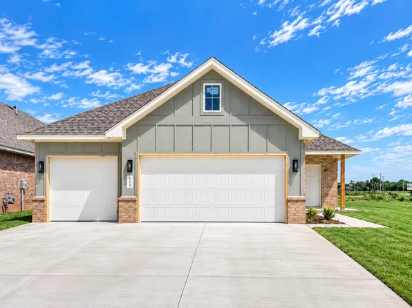 10617 SW 18th St, Yukon, OK 73099
