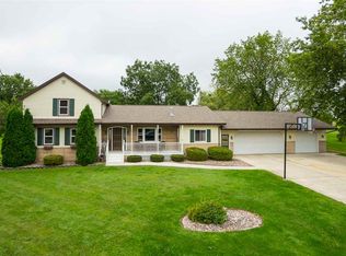 48 S 3rd St, HILBERT, WI 54129