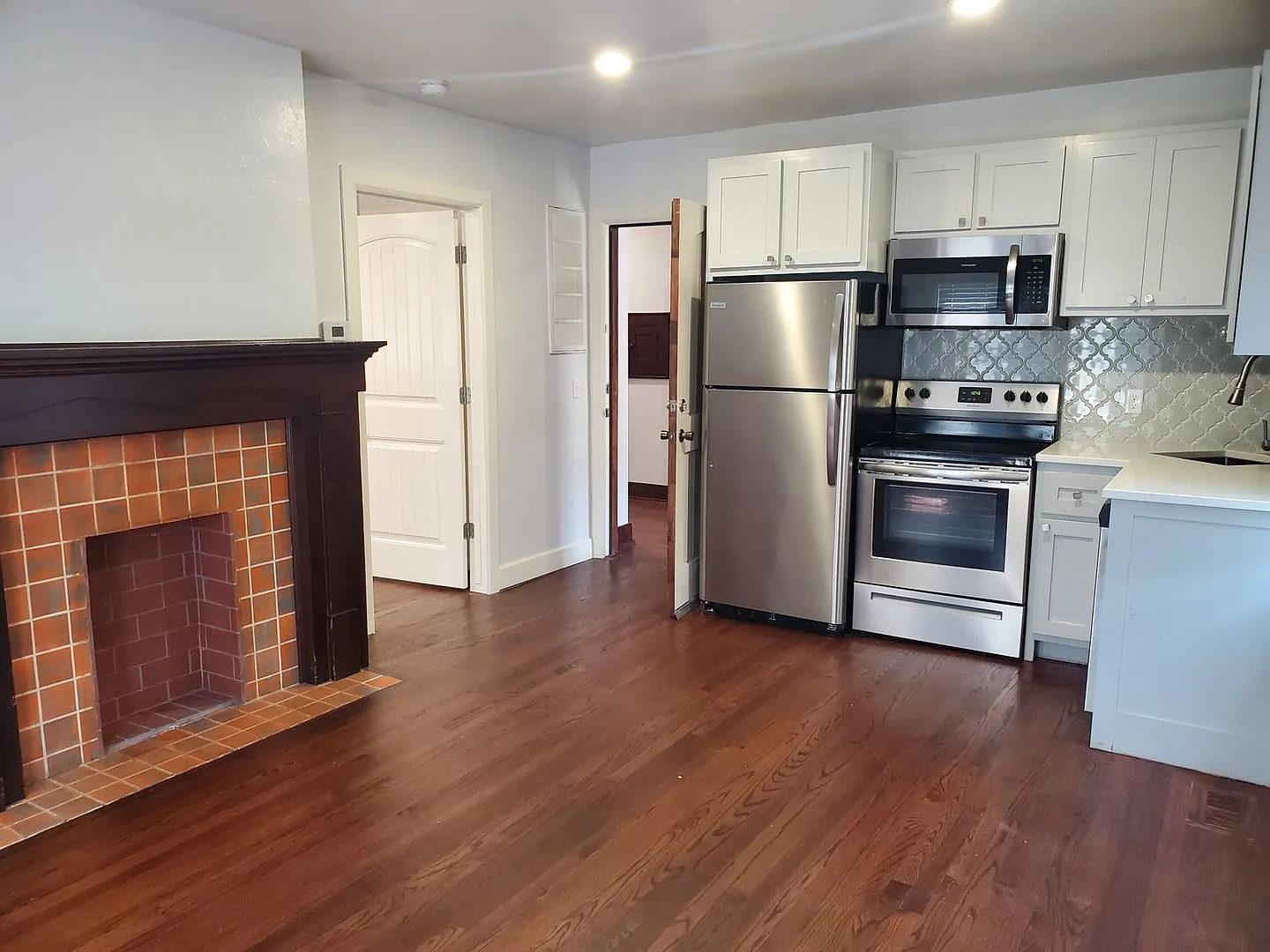 Super Cozy Apartment In The Heart Of Downtown Okc — Photo 4