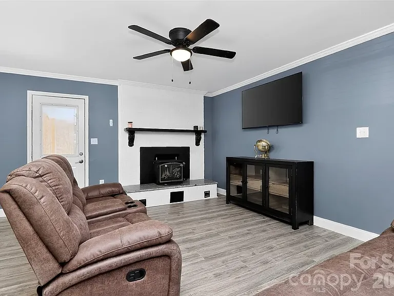 4019 Back Creek Church Rd — Photo 3