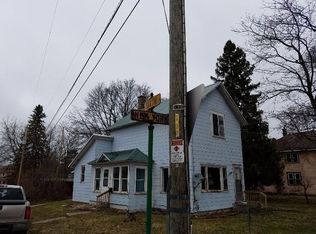 103 New York St, Ishpeming, MI 49849