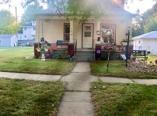 2216 S 9th St, Council Bluffs, IA 51501