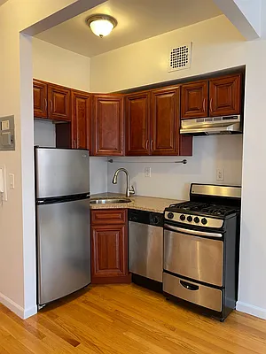 Rented by Corcoran | media 29