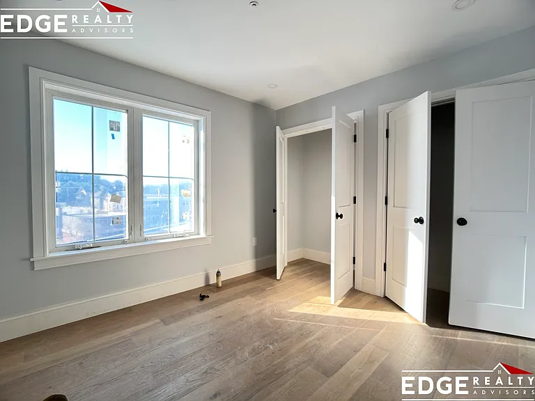 425 Market St #202 — Photo 5