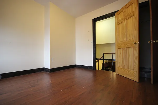 Rented by Nooklyn NYC LLC | media 13