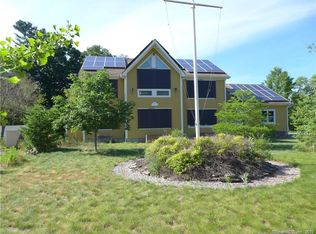 10 W Cove Rd E, Moodus, CT 06469