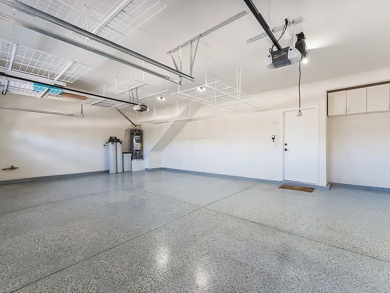8701 Butterchurn Ave — Photo 39