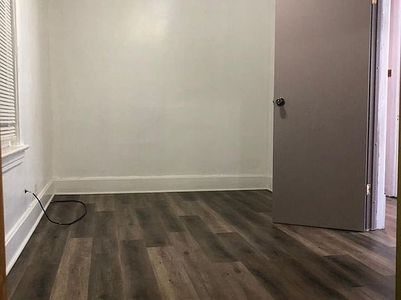5th image of 4832 Magoun Ave #7857684