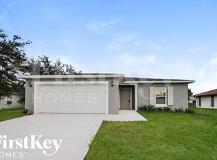 700 SW Saragossa Ave, Port Saint Lucie, FL 34953