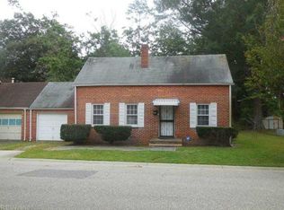 8 E Walker Rd, Hampton, VA 23666