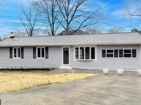 21994 Spring Valley Ct, Lexington Park, MD 20653