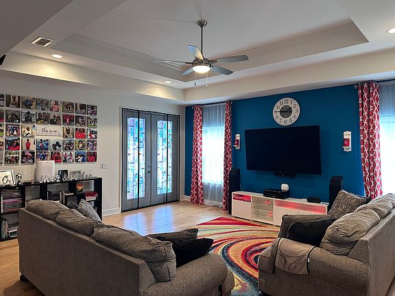 5th image of 2268 Lexington Parc Dr