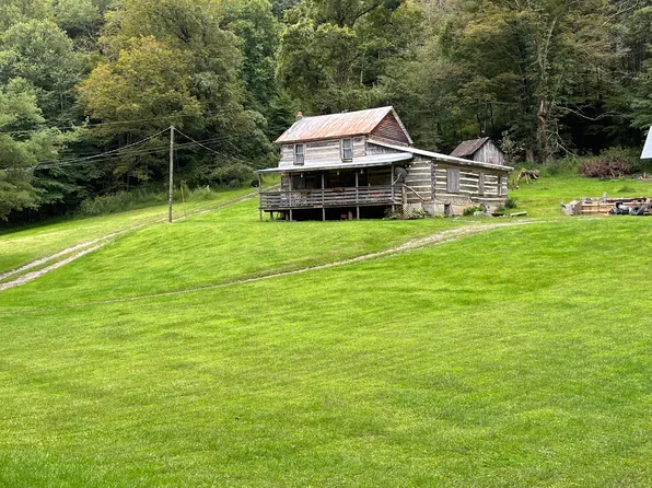 8308 Friars Hill Rd, Renick, WV 24966