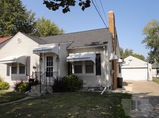 1103 9th Ave E, Oskaloosa, IA 52577