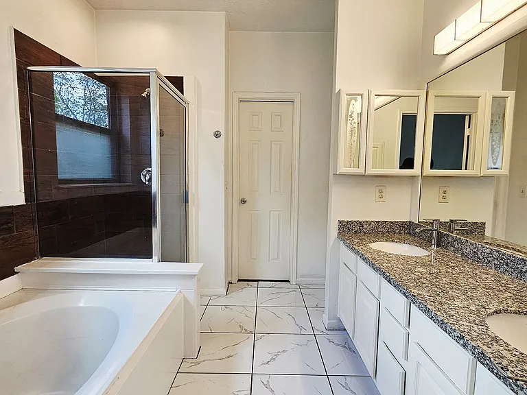 12310 Robin Meadow Cir — Photo 16