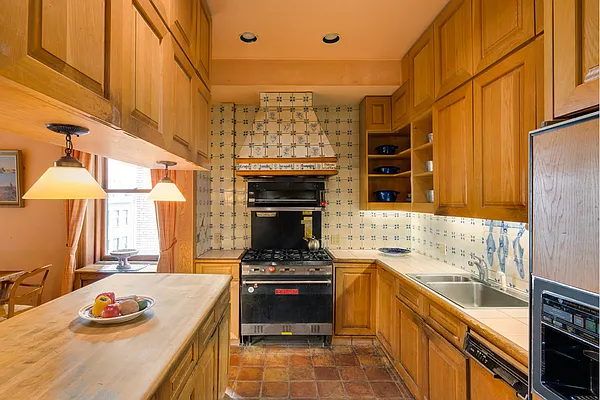 Sold by Stribling | media 4