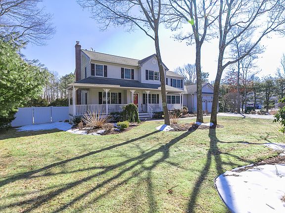 4th image of 29 Evergreen Dr