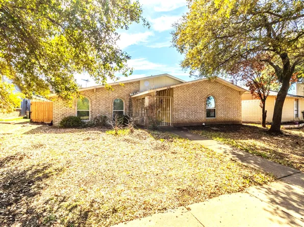 10306 Red Elm Rd, Dallas, TX 75243