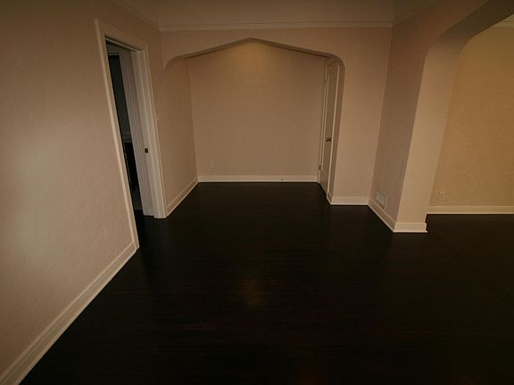 5th image of 445 N Genesee Ave #445