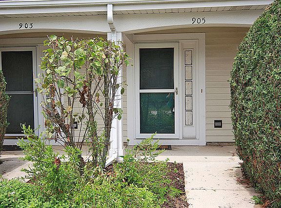 2nd image of 905 Huntington Dr #905