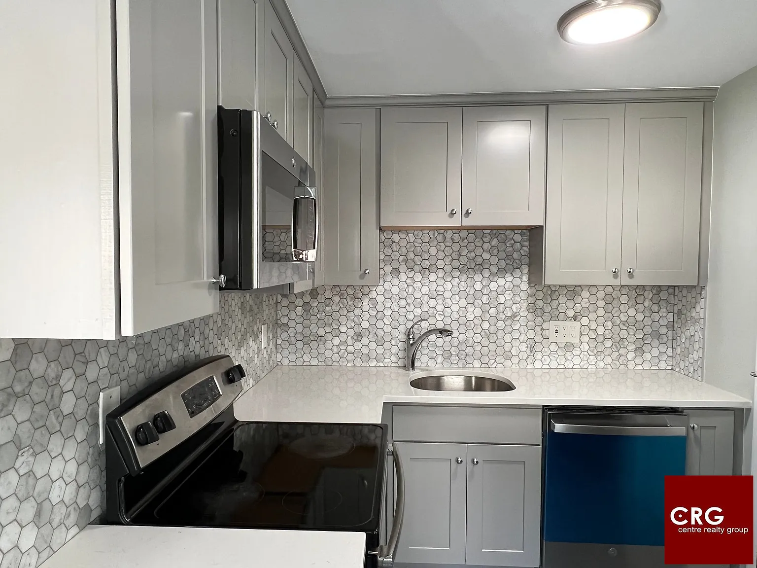 3 bed, 2.0 bath, $3,000 — Photo 3