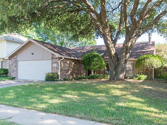 3rd image of 6711 Greenspring Dr