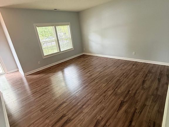 5th image of 10665 Brooks St