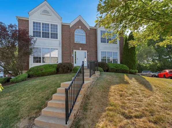 214 Timber Creek Dr #C, O'Fallon, MO 63368